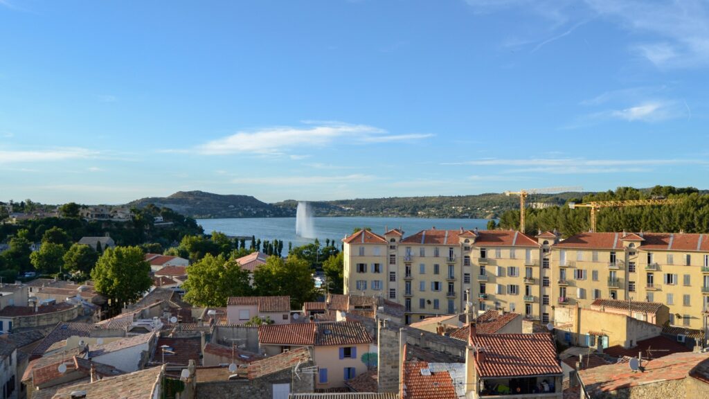 notre dame of beauvoir istres picture id1320013175 2