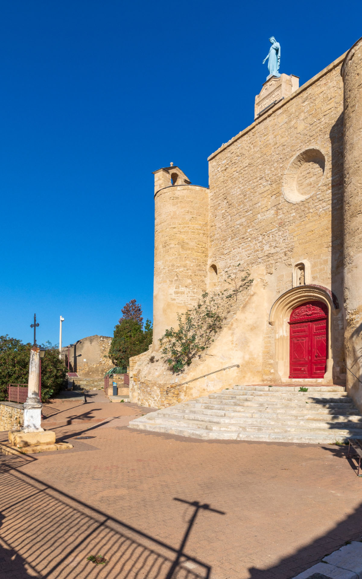 Photo - hotel camargue web hotel le castellan istres 0000 Le Castellan 0279mp web hotel le castellan istres 0000 Le Castellan 0279mp